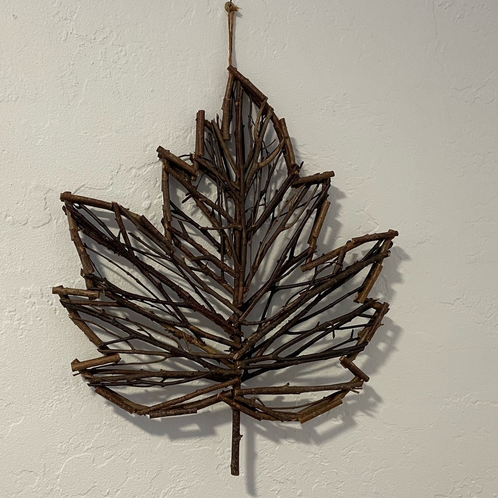 Twig Maple Leaf Wall Hanging - Picture 2 of 8